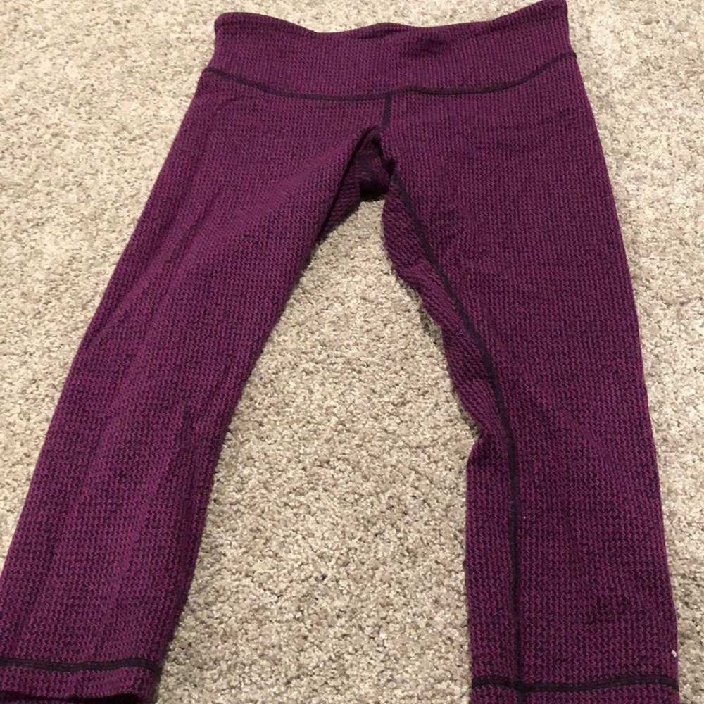 Lululemon Wonder Under crops!